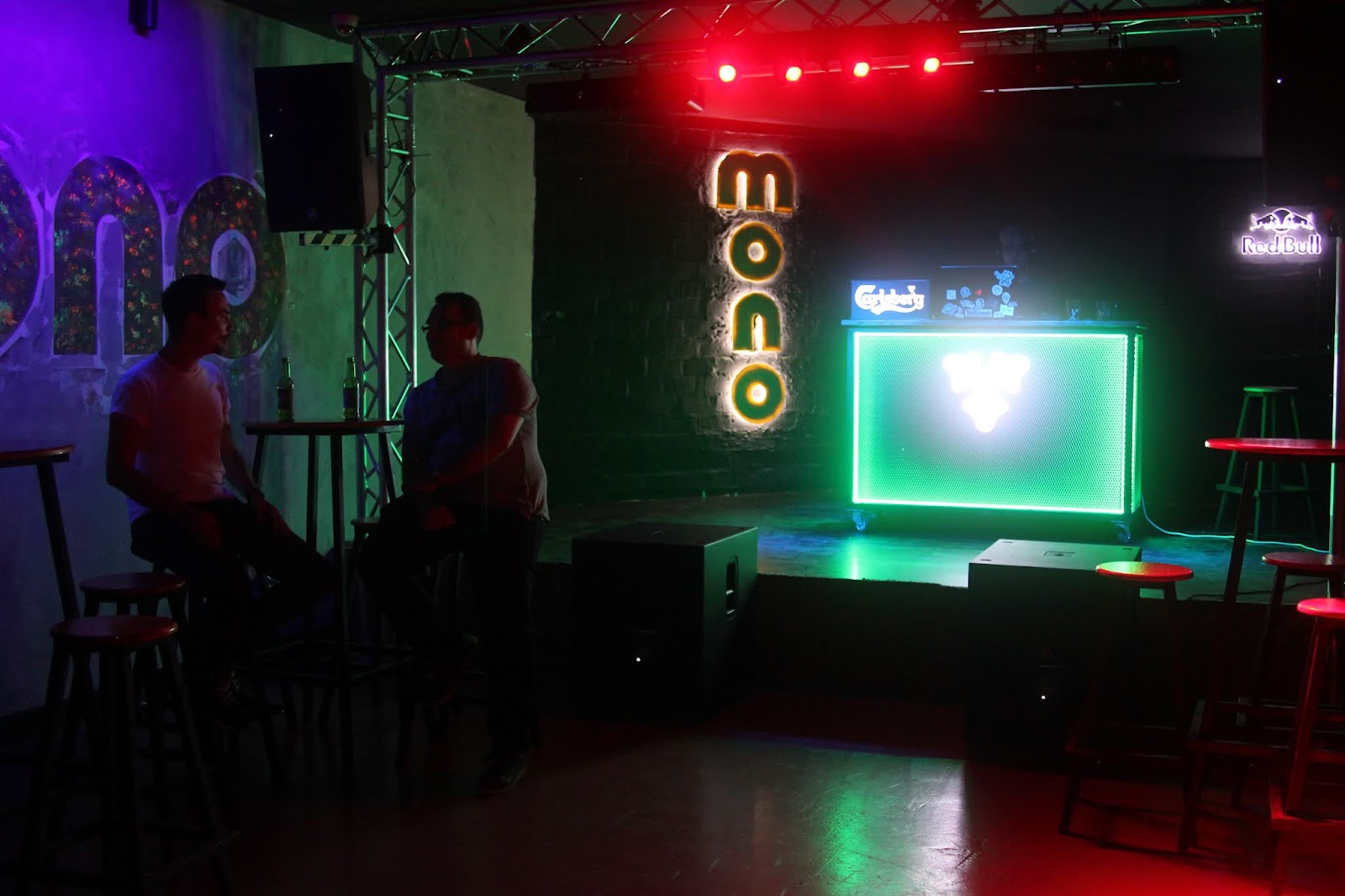 Club Mono photo 1