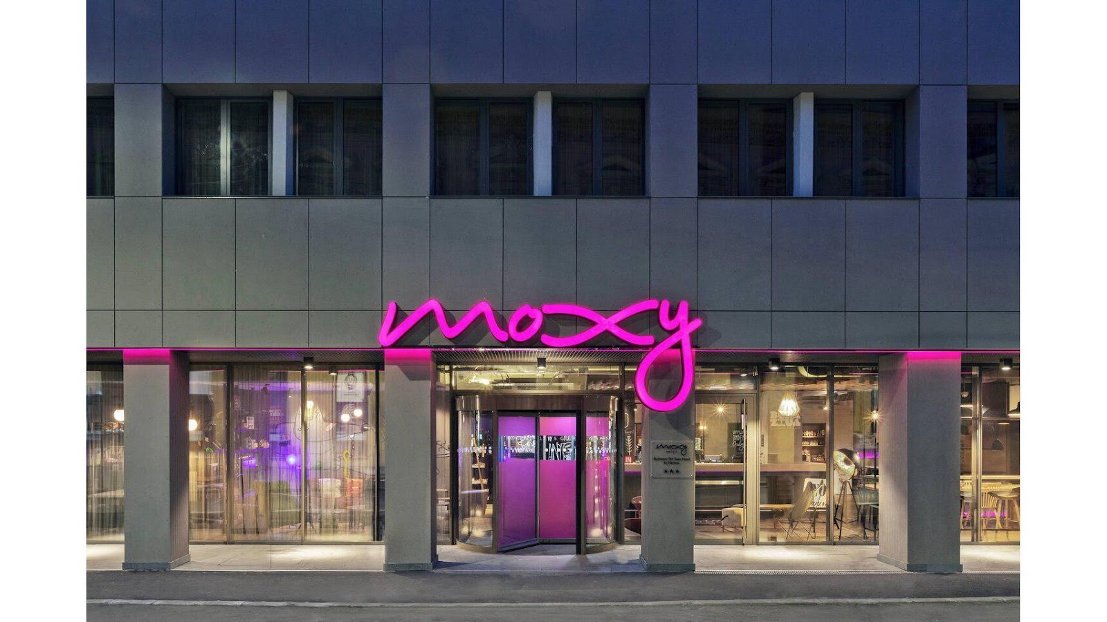 Moxy Bucharest Old Town photo 4