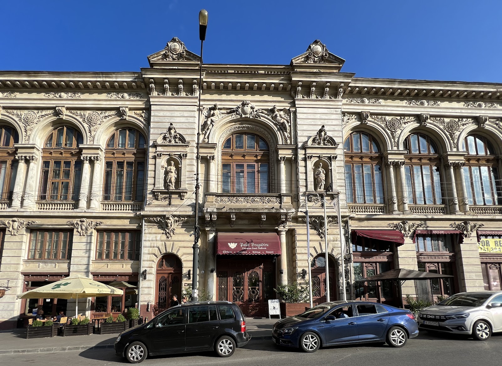 Palatul Bragadiru photo 3