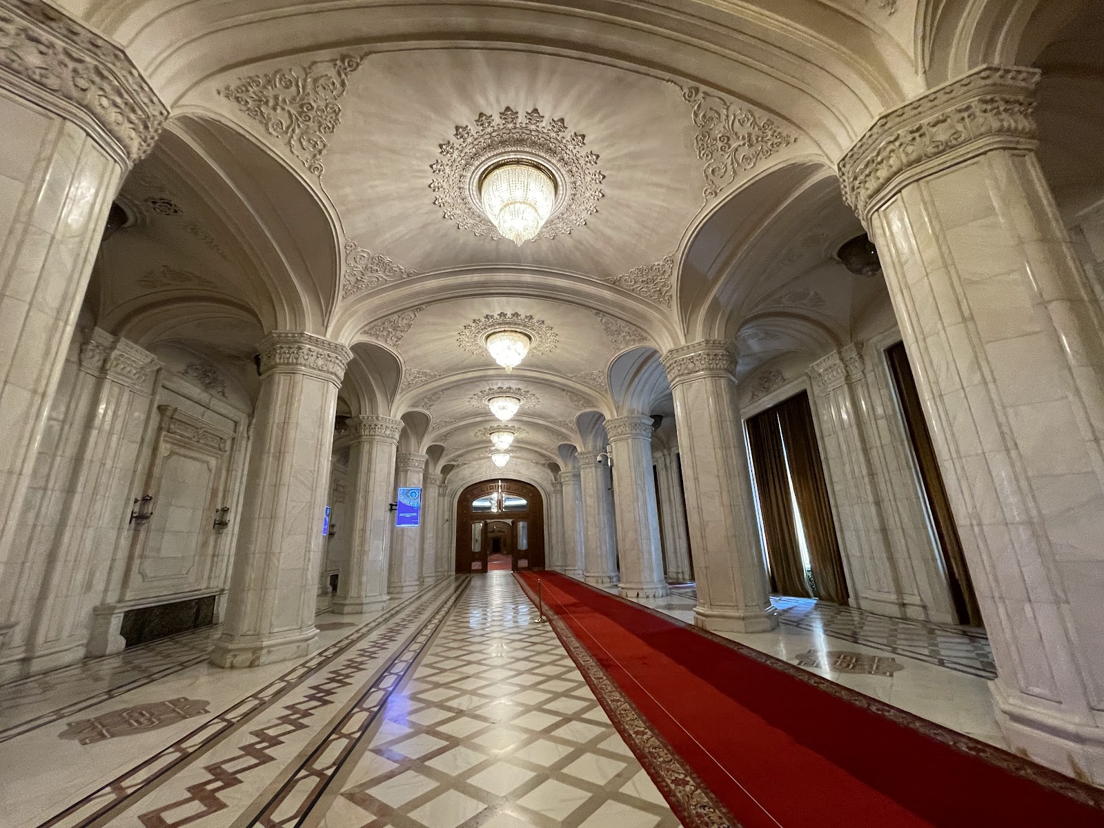Palatul Parlamentului photo 3