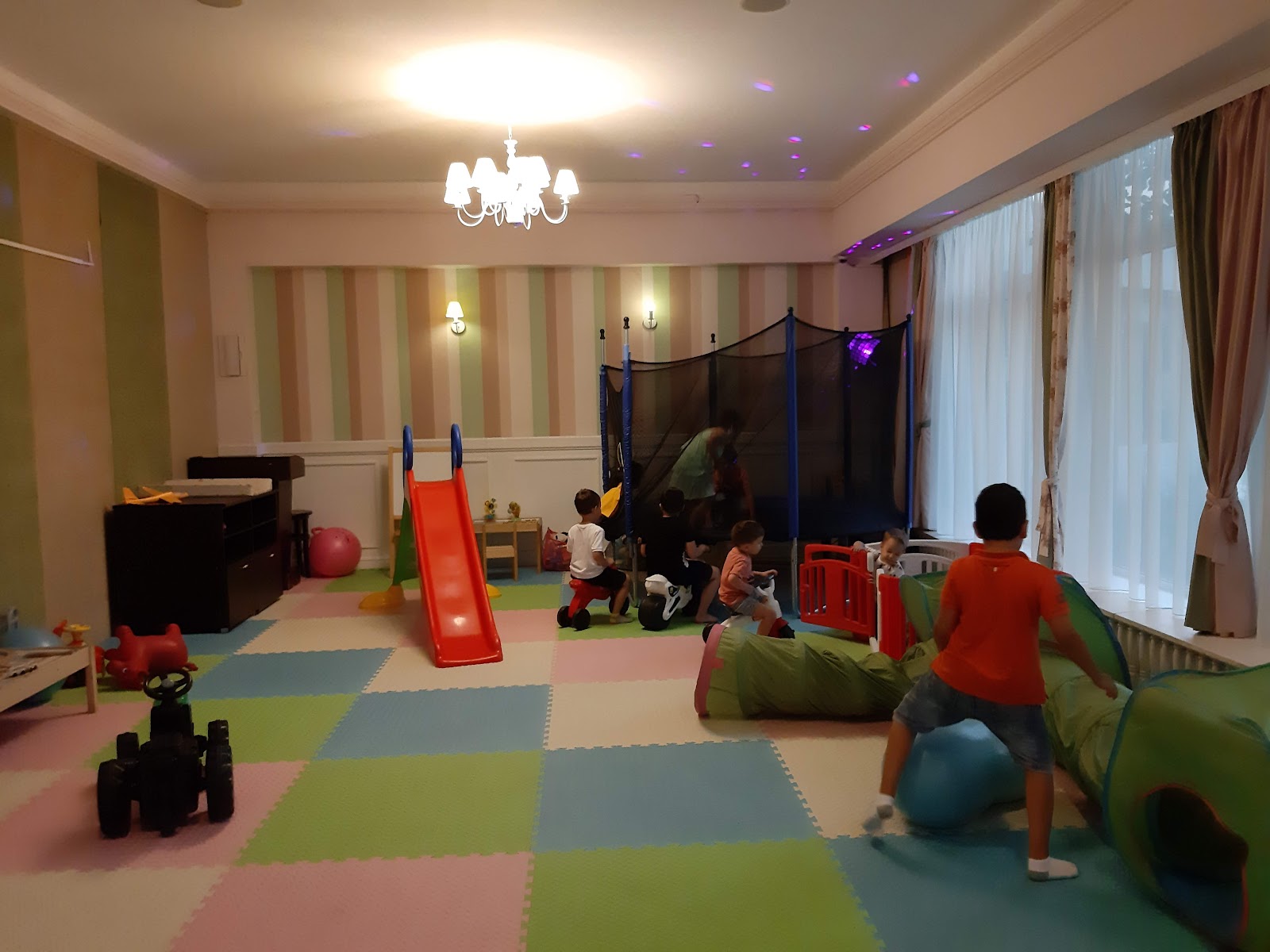 Unique Restaurant Mamaia photo 3