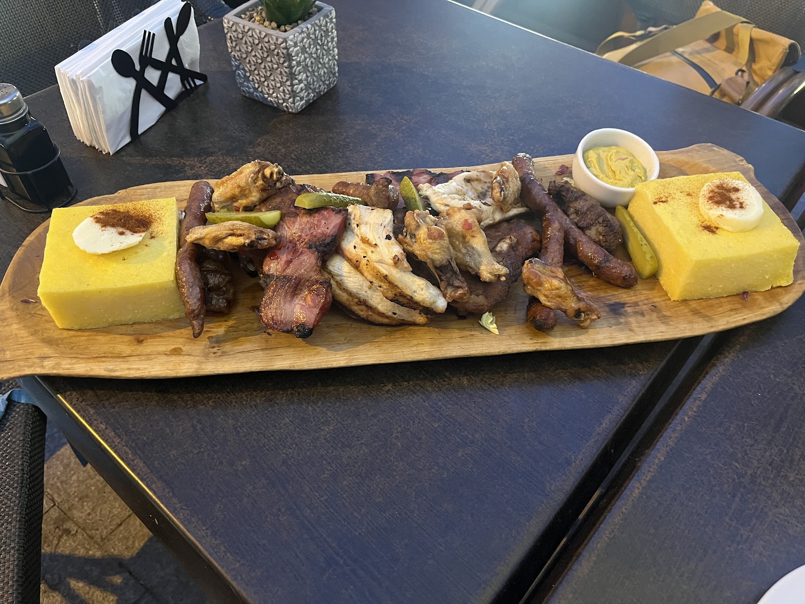 Zebrano Restaurant & Bar photo 3